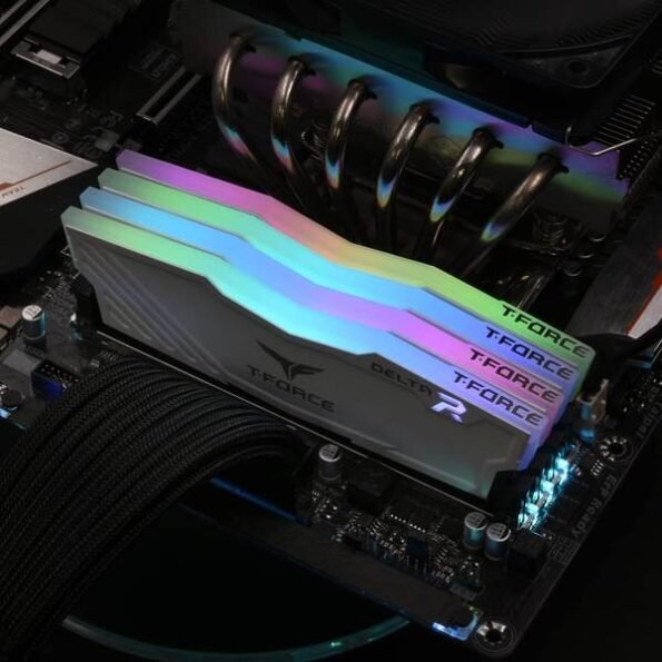 T-FORCE DDR4 Delta RGB Single White 3200MHz 16GB RGB